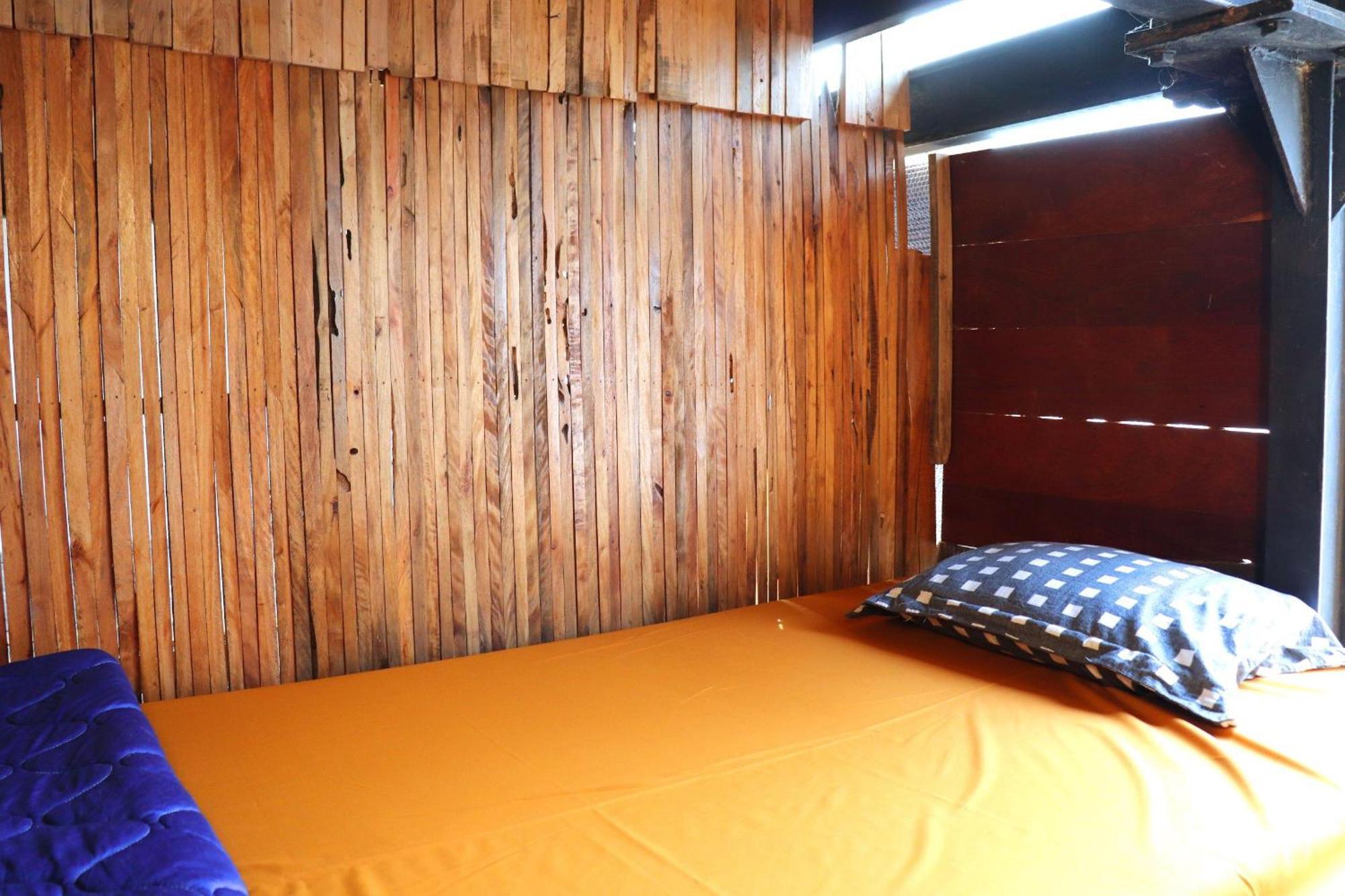 The Gk House Hostel, Ecolliving, Central City, Natural Wooden, Chill View Rooftop, Restaurant And Cocktail Bar Хошимин Екстериор снимка