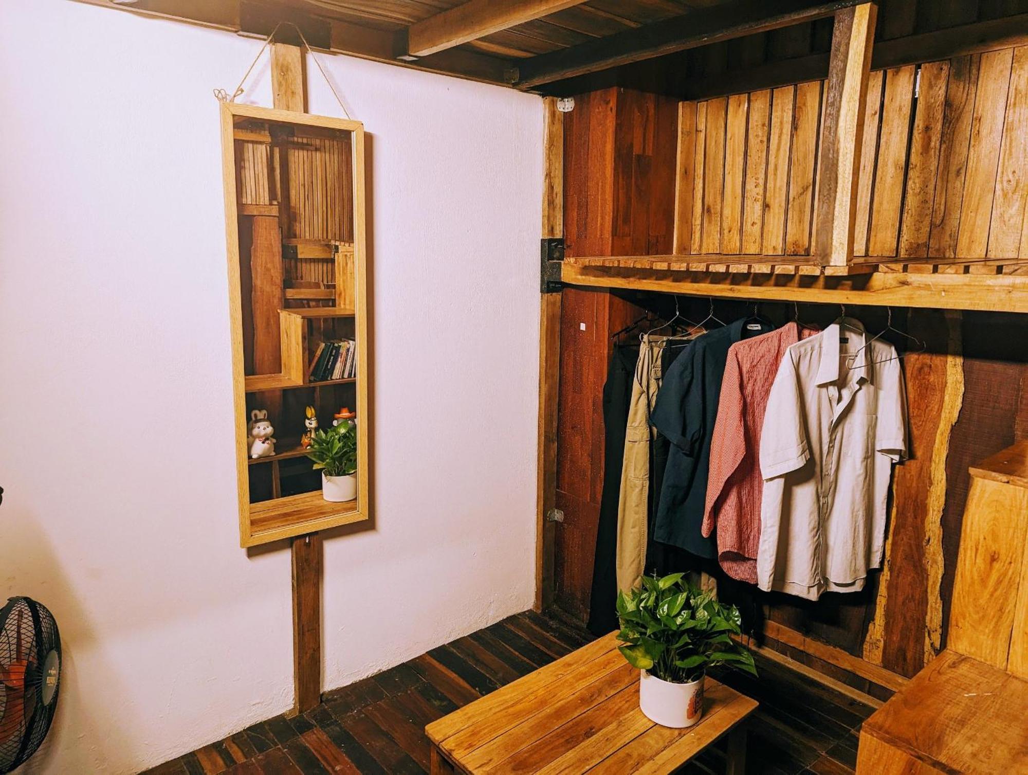 The Gk House Hostel, Ecolliving, Central City, Natural Wooden, Chill View Rooftop, Restaurant And Cocktail Bar Хошимин Екстериор снимка