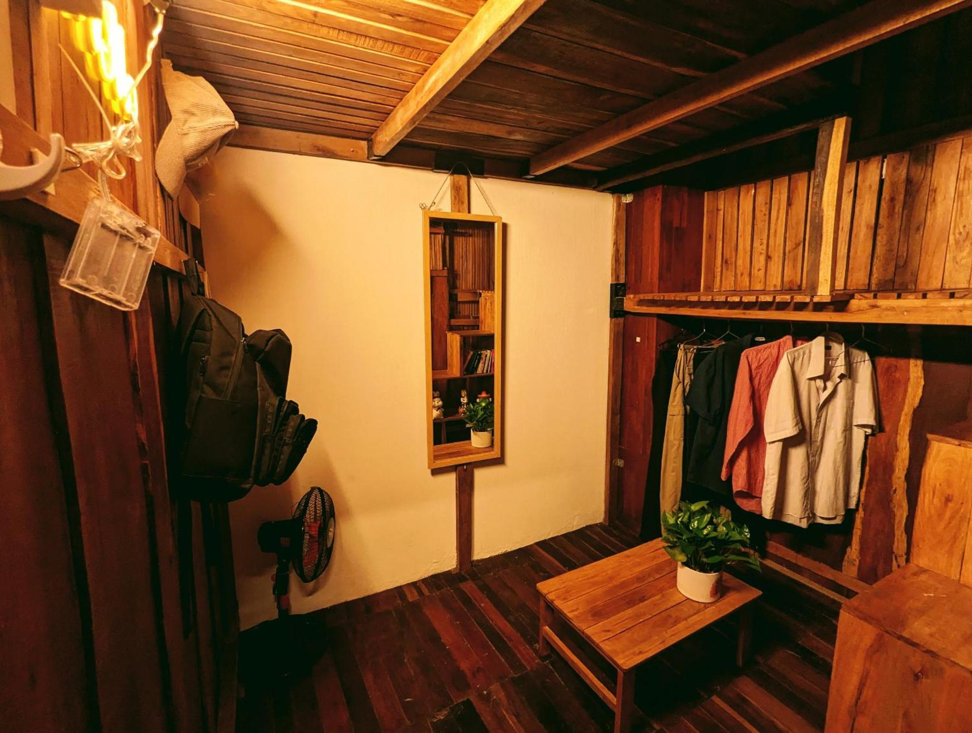 The Gk House Hostel, Ecolliving, Central City, Natural Wooden, Chill View Rooftop, Restaurant And Cocktail Bar Хошимин Екстериор снимка